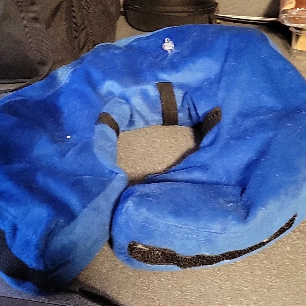 Inflatable e collar. - Picture 2 of 2